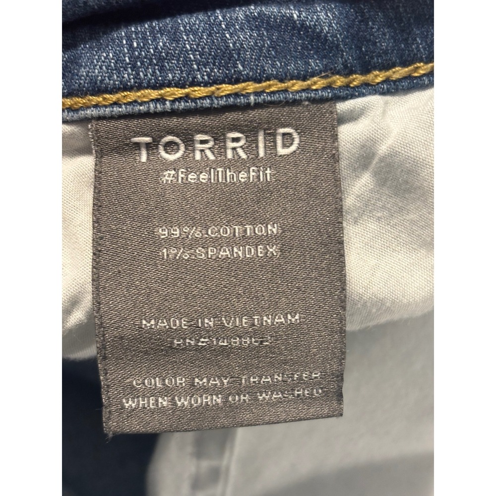Torrid Crop Boyfriend Jeans Size 22 Blue Distressed Vintage Stretch 17009989 - Picture 4 of 7